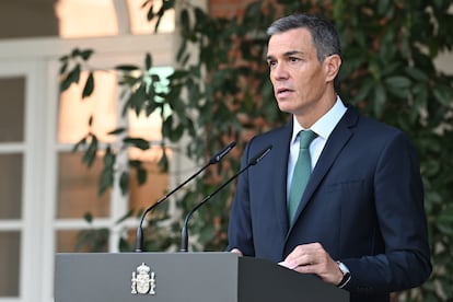 El presidente del Gobierno, Pedro Sánchez, durante el anuncio de las sanciones contra los responsables de crímenes de guerra israelíes. 