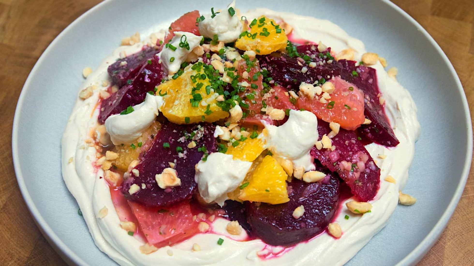 La deliciosa y nutritiva ensalada de remolacha en la Thermomix: sabor y salud en solo 20 minutos 10 Moncloa Ingredientes y preparación de la ensalada de remolacha para cuatro comensales