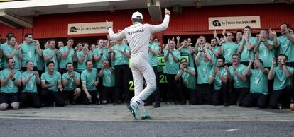 Rosberg celebra su victoria