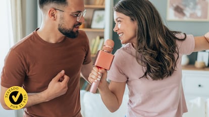 Comparamos y ponemos nota a los mejores micrófonos inalámbricos para karaoke por menos de 40 euros.