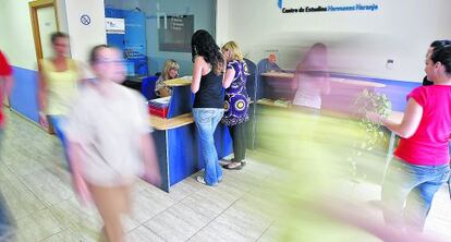 Recepción de un centro de formación de trabajadores de Granada.