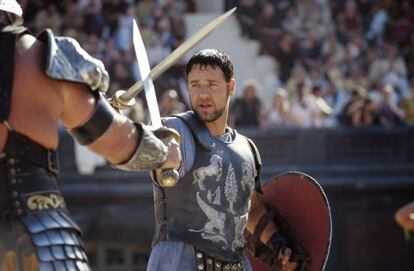 'Gladiator' (1999) de Ridley Scott. Ridley Scott devolvía a la pantalla la épica y el espectáculo de titulos como Ben-Hur y Espartaco. Russell Crowe se ganaba un oscar gracias a su papel como el general hispano-romano convertido en esclavo y gladiador victorioso y Joaquin Phoenix como uno de los emperadores más odiosos que ha dado la historia del cine.