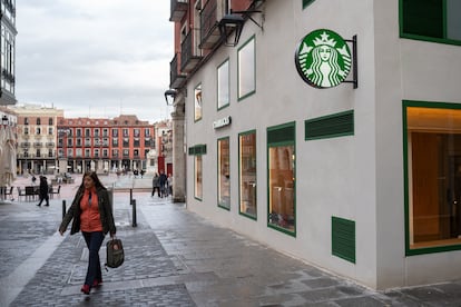Starbucks en la Plaza Mayor de Valladolid