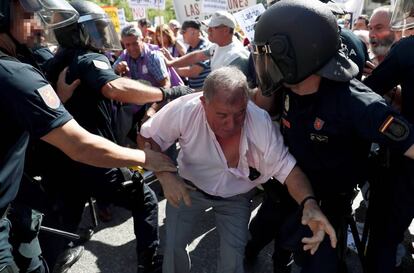 Momento de la protesta de pensionistas