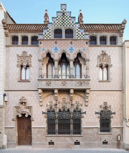 Casa Coll i Regàs, en Mataró, ejemplo de Modernismo.
