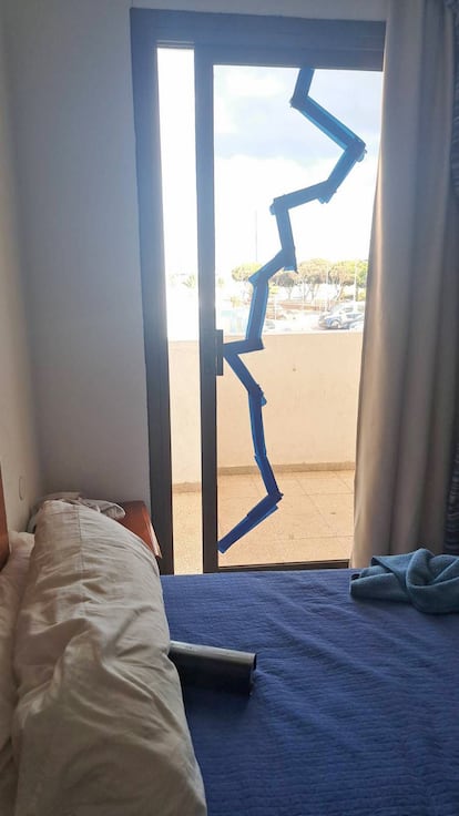 State of the Casa del Marino centre for unaccompanied migrant minors, on the island of Lanzarote, in an image by lawyers Irma Ferrer and Loueila Sid Ahmed Ndiaye.