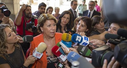 Magdalena Álvarez, després de declarar el 2013 davant Alaya.