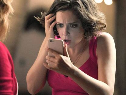 La actriz Rachel Bloom, en una imagen de la serie 'Crazy Ex-Girlfriend'.