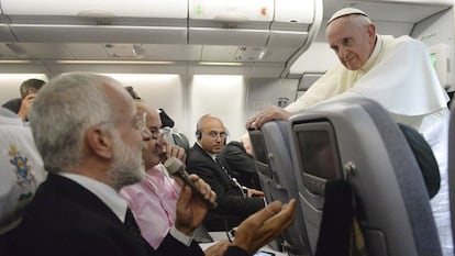 “¿Quién soy yo para juzgar a los gais?” dijo el Papa Francisco en el vuelo de regreso de Río de Janeiro en 2013.