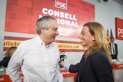 Pere Navarro y Carme Chacón en el consejo nacional del PSC.