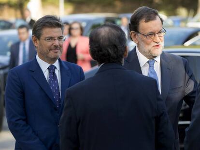 Mariano Rajoy junto a Rafael Catal&aacute; este jueves en Torremolinos (Malaga).
 