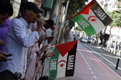 Simpatizantes del Frente Polisario se manifiestan, el pasado 14 de noviembre, en Gran Canaria para reclamar que el activista Mohamed Salem, enfermo terminal, pueda regresar a El Aaiún.