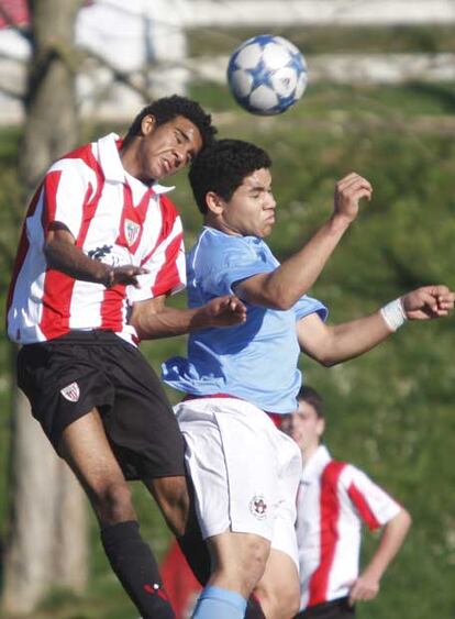 Jonás Ramalho, contra el Antiguoko en Lezama.