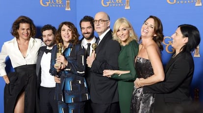 A equipe de 'Transparent', com dois Globos de Ouro.