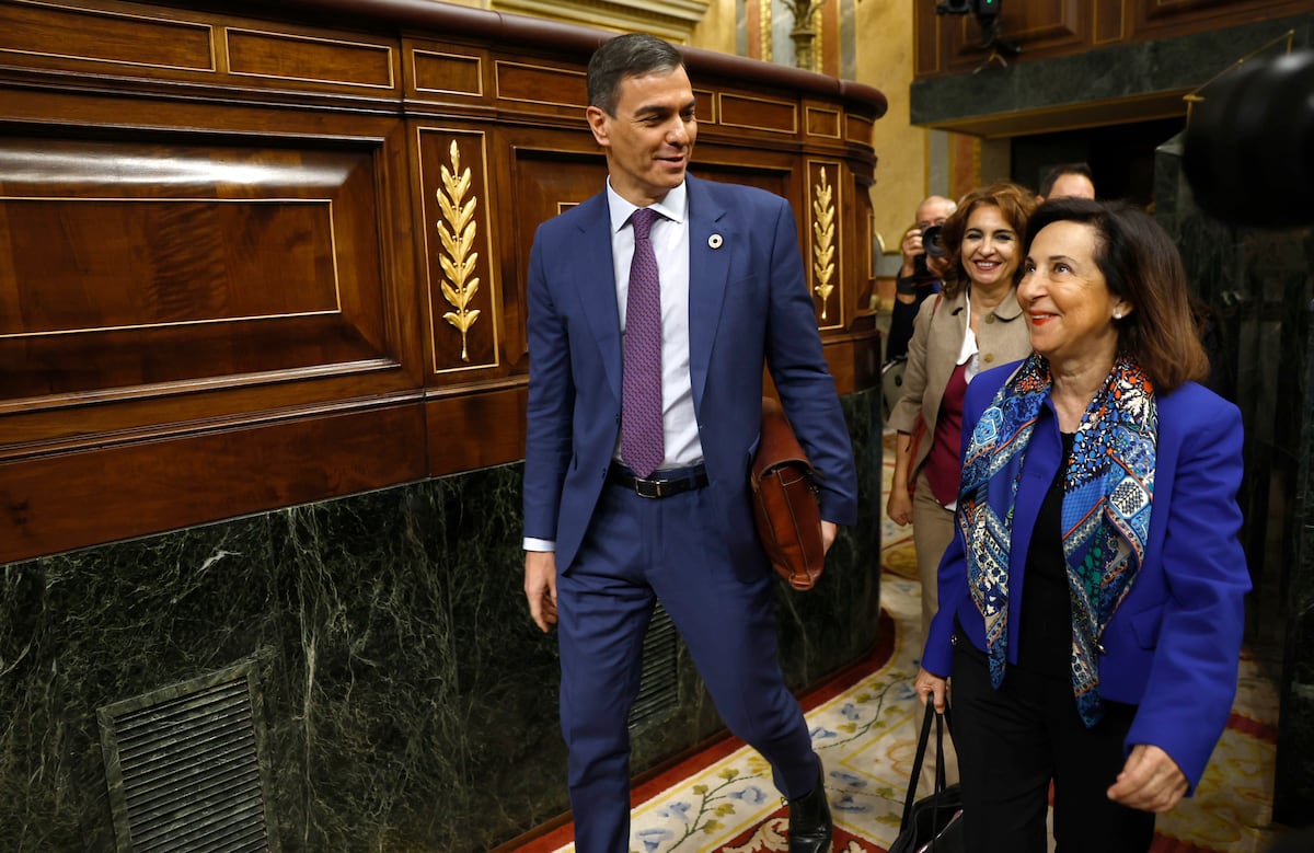 Sánchez se sacude la presión por el gasto militar tras llegar al 2% en la inversión en Defensa