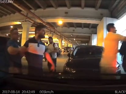 Screen capture from the video showing the attack on Eduardo Martín.