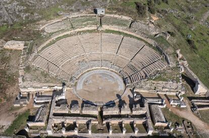 Sitio arqueológico de Filipos en Grecia. Fundada en 356 a.C. durante el reinado de Filipo II de Macedonia, los vestigios de esta ciudad fortificada se extienden al pie de una acrópolis situada en la actual región griega de Macedonia Oriental y Tracia.