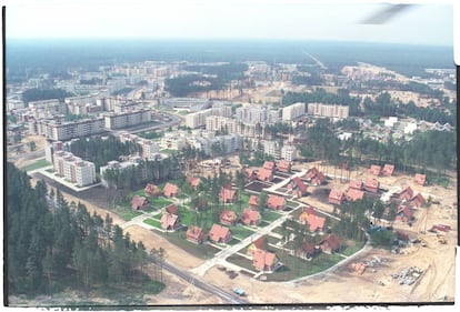 Panorâmica Pripyat depois do desastre em 1986. Ainda não tinha o aspecto fantasmagórico que aparenta no momento.