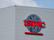 El logotipo de TSMC, en su planta de fabricación en Kaohsiung, Taiwán.