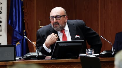 Koldo García, que fuera asesor del exministro de Transportes José Luis Ábalos, durante su comparecencia en la comisión de investigación del Senado el pasado abril.