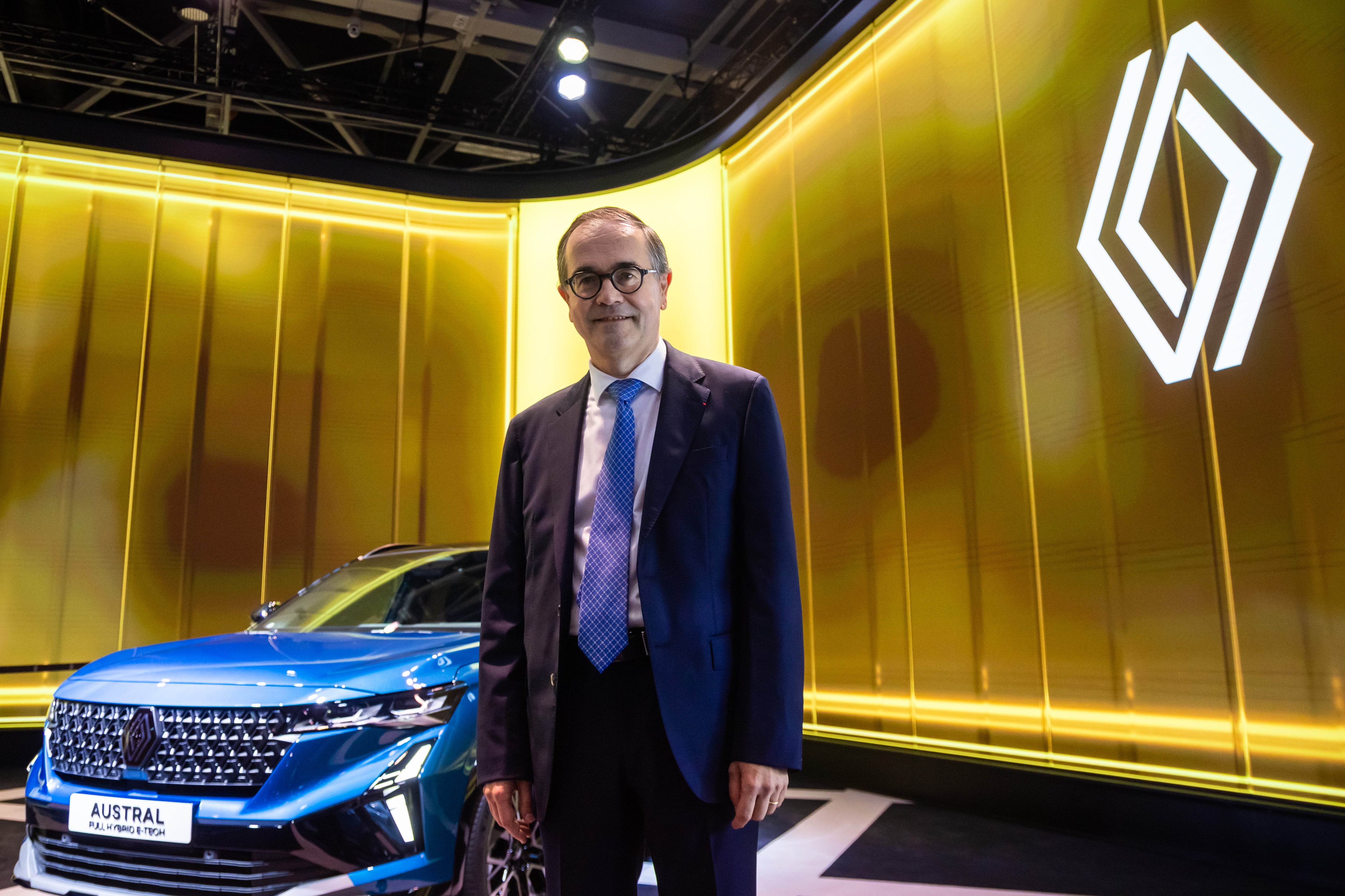 Provost (Renault): “España gasta dinero público en financiar híbridos enchufables importados de China. Eso no es justo”