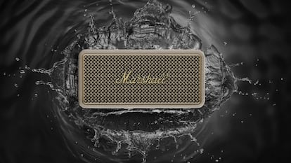 Altavoz Marshall Middleton II en agua