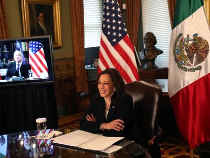 La vicepresidente de EE UU, Kamala Harris, durante la reunión telemática con el presidente mexicano, Andrés Manuel López Obrador