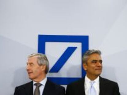 Juergen Fitschen (izquierda) y Anshu Jain (derecho) consejeros delegados de Deutsche Bank.