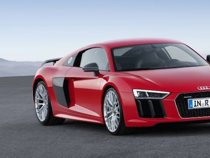 La segunda generaci&oacute;n del Audi R8 presumede motor V10 y est&aacute; a la venta desde 191.800 euros para la versi&oacute;n de 540 CV.