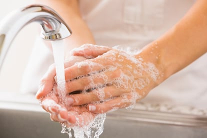 Lavarse las manos evita el 25% de las infecciones, según la OMS.