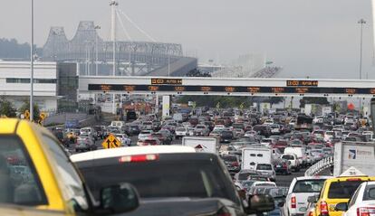 La huelga del transporte colapsa el tráfico en San Francisco.