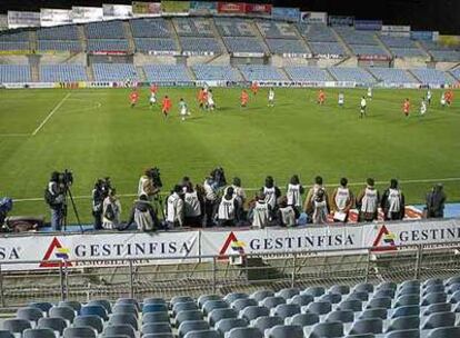 Encuentro a puerta cerrada entre el Betis y el Sevilla en Getafe