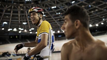 Nazir Jaser y Tarek al Moakee en el velódromo berlinés de Landsberger Allee.