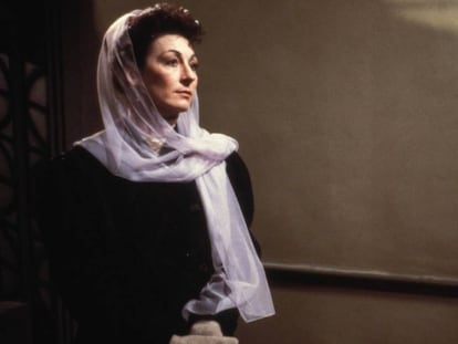 Anjelica Huston, en &#039;Dublineses&#039;.