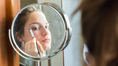 Ideales para looks de maquillaje que requieran más precisión. GETTY IMAGES.