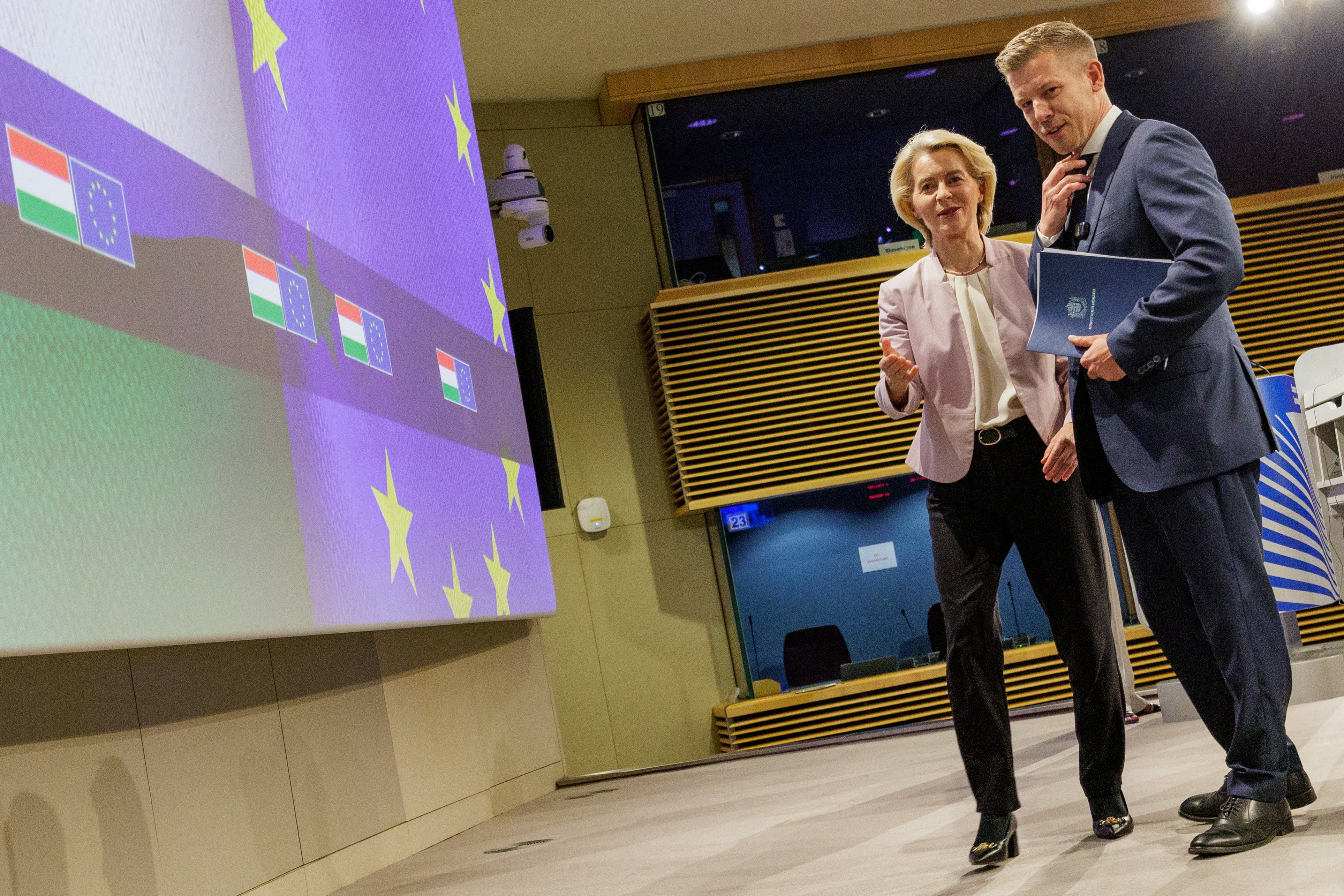 La UE se prepara para abrir las negociaciones de adhesión de Ucrania tras el levantamiento del veto húngaro