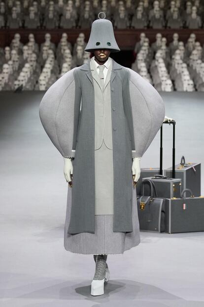 smag-thom-browne-hc-f23-005