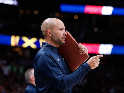 Jordi Fernández, en marzo pasado, con los Denver Nuggets.