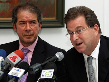 Jaime Gilinski (d), financiero colombiano, en 2012, en una imagen de archivo.