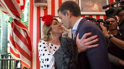 Susana Díaz y Pedro Sánchez, este martes en la Feria de Abril de Sevilla.