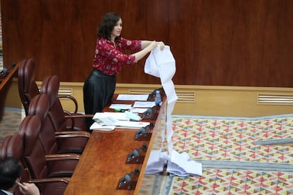 Isabel Díaz Ayuso durante una sesión plenaria en la Asamblea de Madrid.