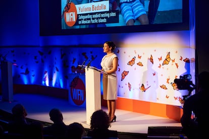 Yuliana Bedolla ofrece un discurso durante la última entrega de los Premios Whitley.