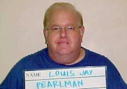 La foto de la ficha policial de Lou Pearlman.