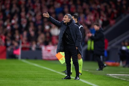 Ernesto Valverde durante partido entre el Athletic Club y el Atlético de Madrid.