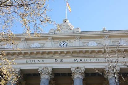 Exterior del Palacio de la Bolsa, el 12 de marzo.