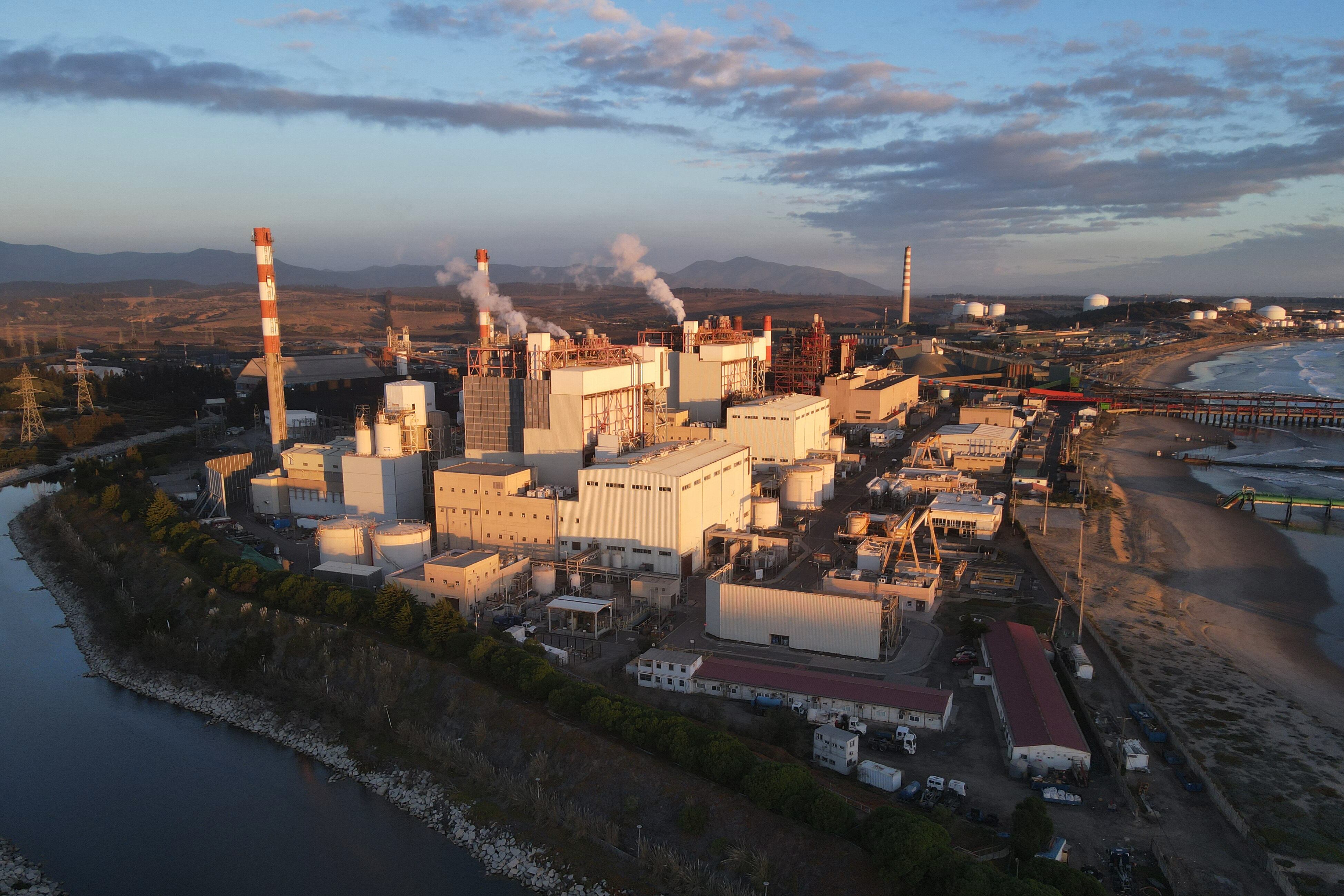 La productividad en Chile sigue estancada: “Estamos desde hace casi dos décadas en una fase de lento declive”