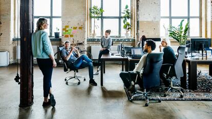 Diseñadas para adoptar una postura correcta durante largos períodos de trabajo. GETTY IMAGES.