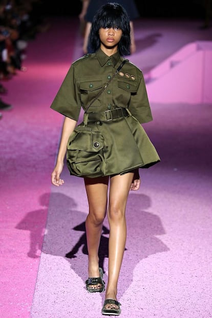 El uniforme militar de Marc Jacobs