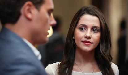 La candidata de Ciutadans al 27-S, In&eacute;s Arrimadas, junto al presidente del partido, Albert Rivera.