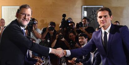Mariano Rajoy y Albert Rivera, en agosto, cuando firmaron su pacto.